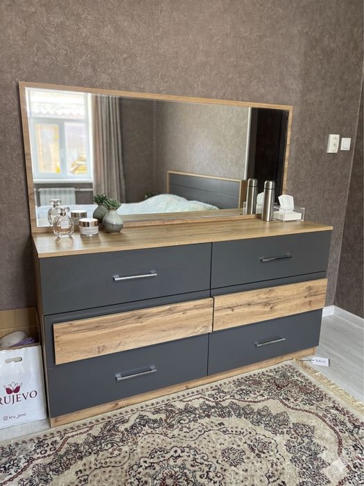 Спальный гарнитур б/у