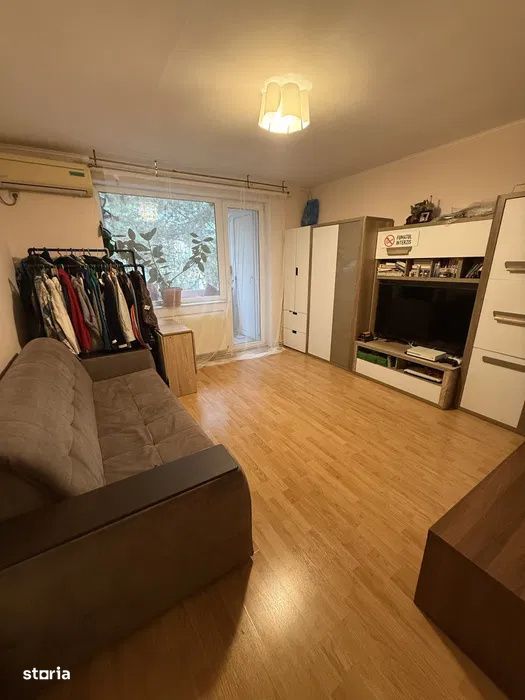 Apartament 3 camere, etaj 3, decomadat, Gheorgheni, Baisoara, Parking — fotografia 3