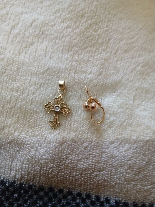 Cercei Aur 14K, Cruciulita Aur 14k