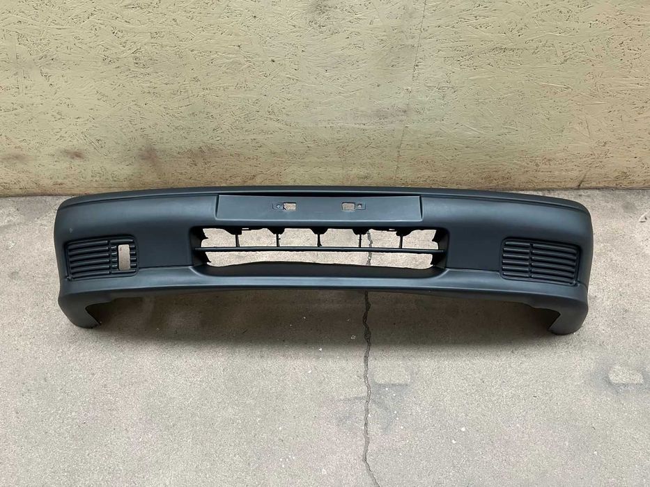 Бампер Ниссан Примера p10(Тайвань) 91/Nissan Primera I (P10) 96 гг