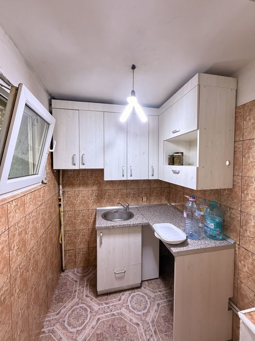Propietar Apartament 3 Camere , Renovat , Mobilat , Etaj 2 , Ploiesti Vest - Podul Inalt