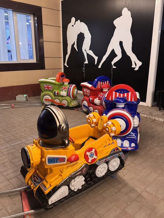 Batot va paravoz bolalar oyinchogʻi