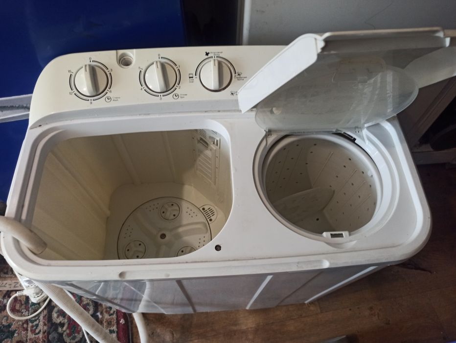 Две стиральные машинки,полуавтоматы