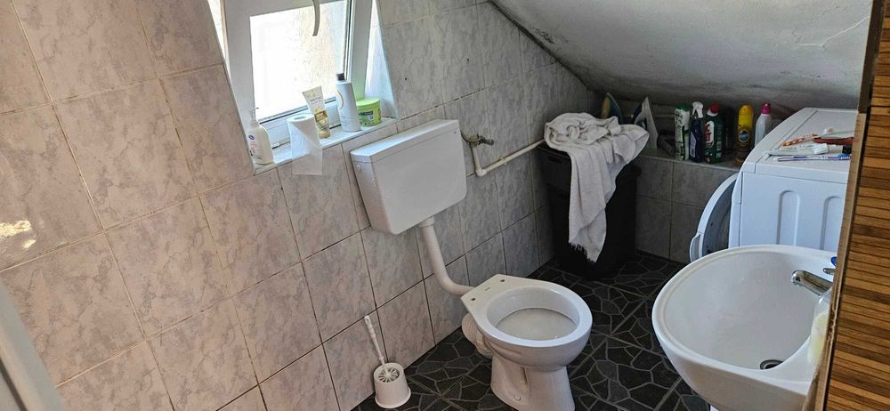 Casa de vanzare complet utilata