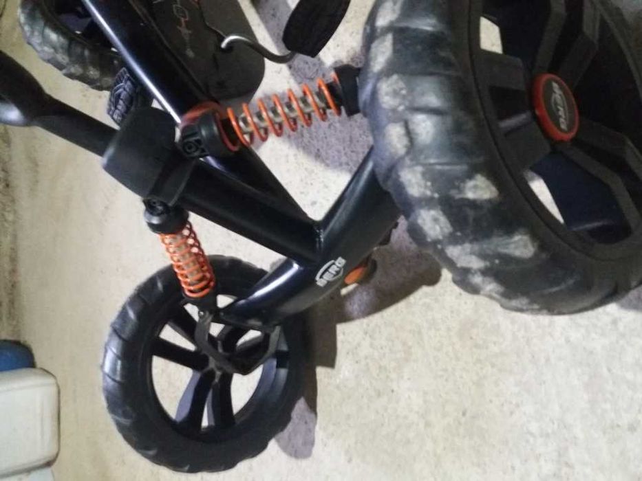 Vând cart Berg cu pedale pentru copiii