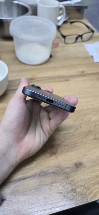 Продам Iphone 17