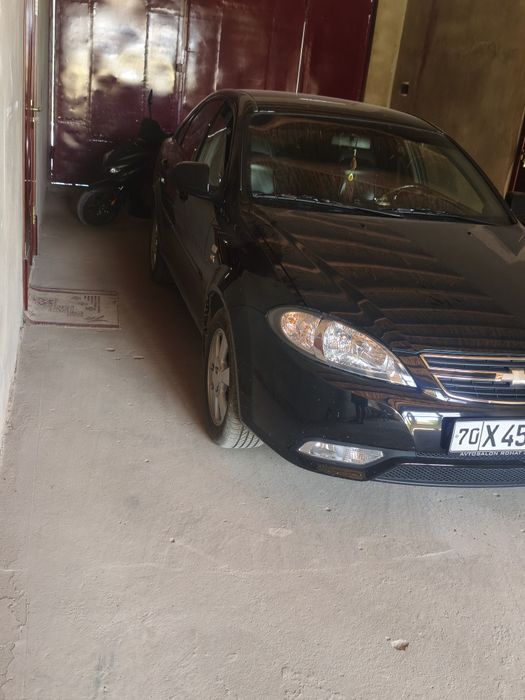 Lacetti Gentra qora