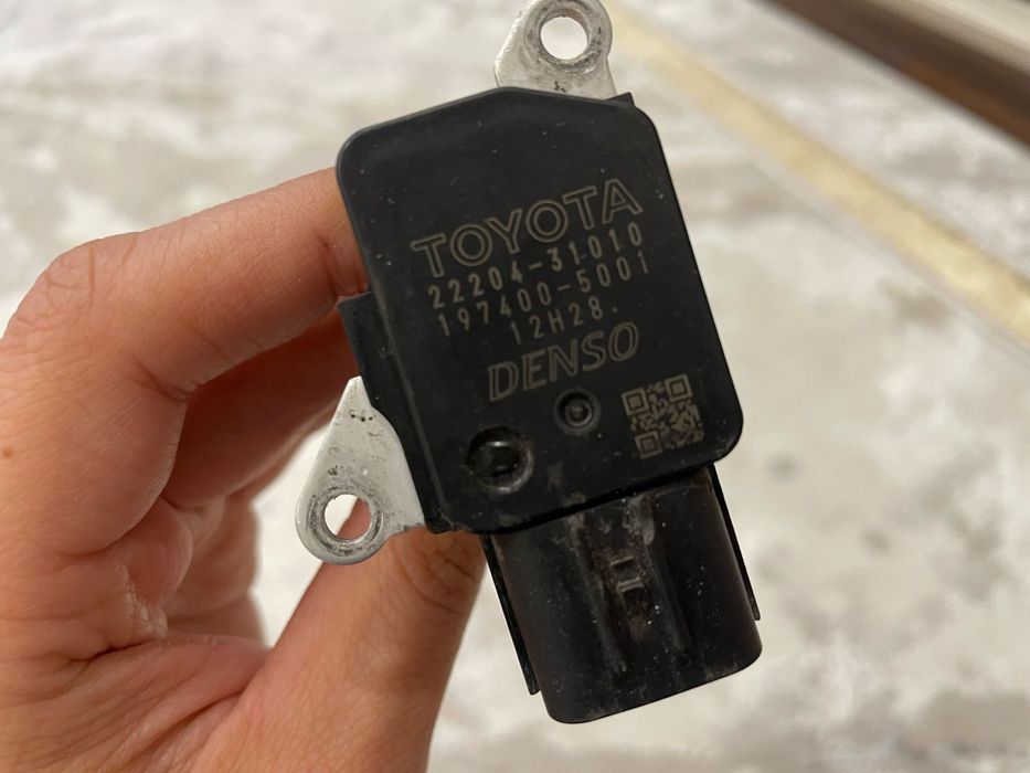 Продам ДМРВ на Камри 40 Оригинал