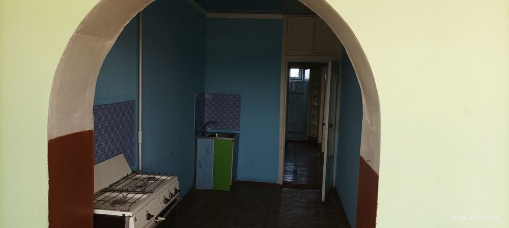 Квартира сотилади 2 хонали. Кирпичный.