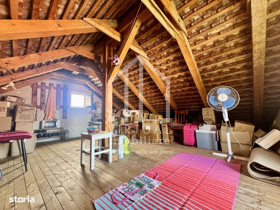 Apartament la casa, 3 camere, 77mp utili + pod (35mp) - Central