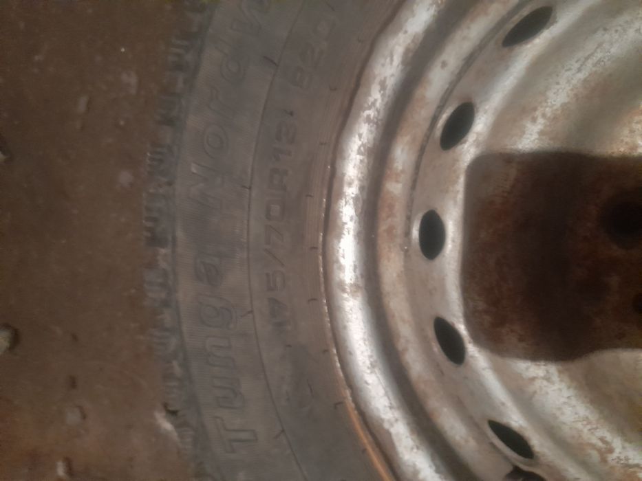 Продам зимние автошины