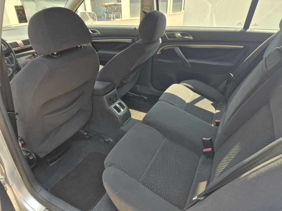 Skoda Superb  1.9 131