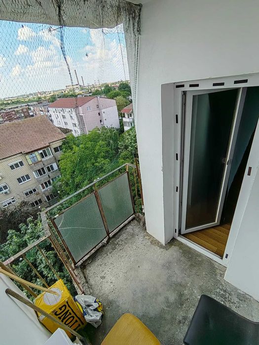 Garsonieră mobilată de închiriat