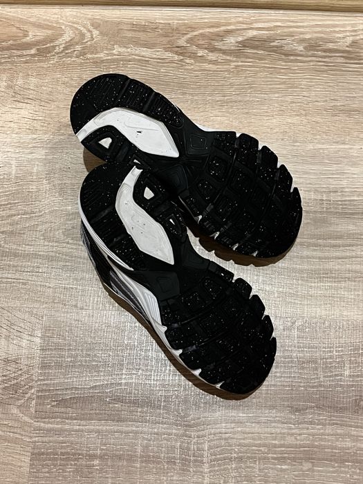 NIKE INITIATOR Сив / Номер:37,5