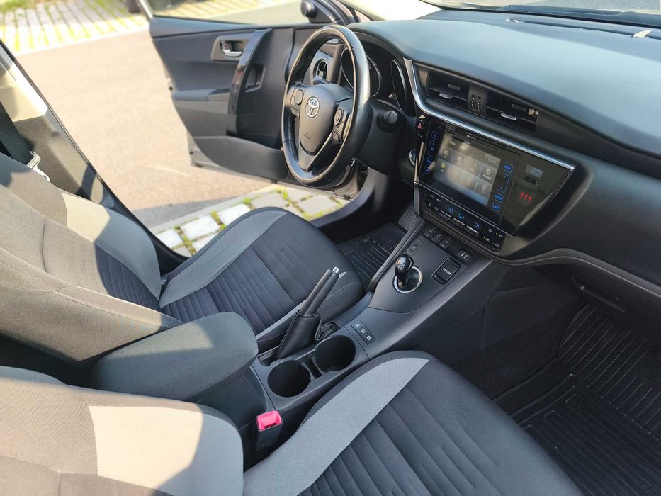 TOYOTA Auris 2015 — imagine 5