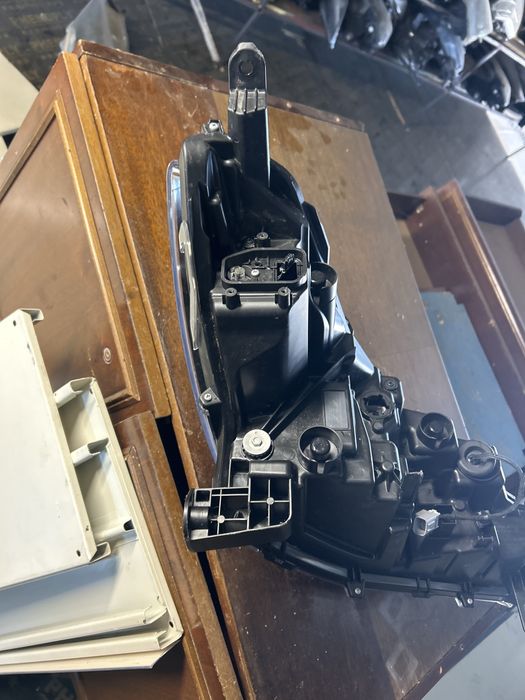 Ляв фар за Toyota corola cross full led