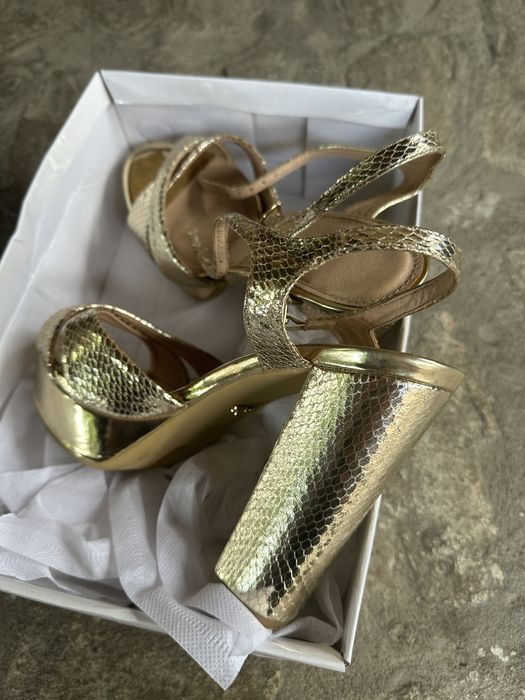 Дамски официални обувки