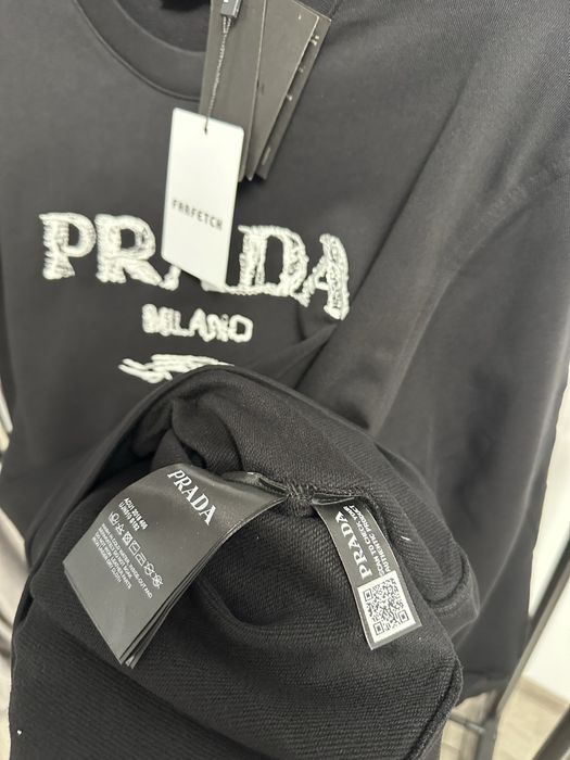 Bluza PRADA super calitate