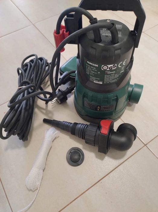 Pompa submersibila pentru apa curata Parkside NOUA 400 W