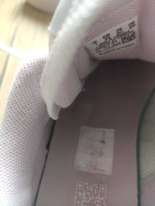 Papuci sport/tenisi/adidasi fetite Puma