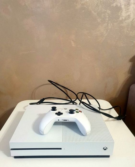 Xbox One S 1TB Ediție Limitată