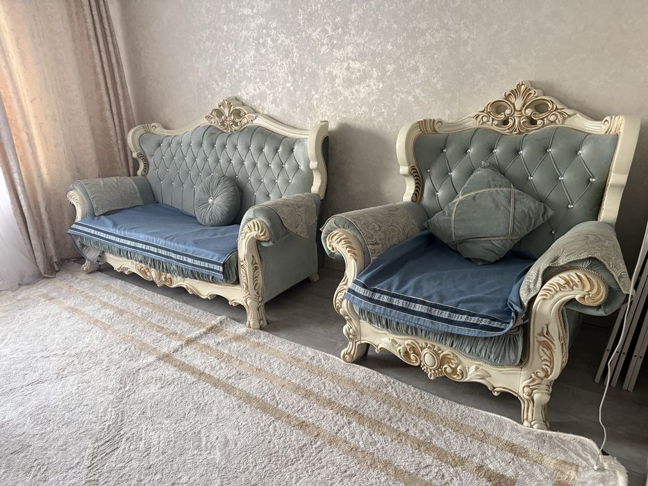 Королевский диван