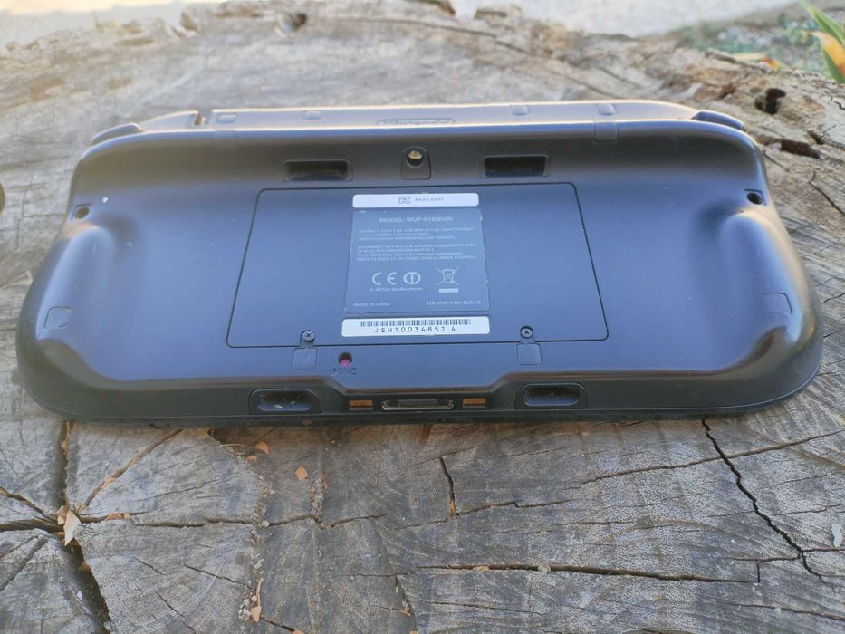 Nintendo Wii U, Пълен Комплект-Двете Конзоли,Захр. Кабели, Кабел за ТВ