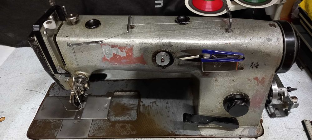 Masina de cusut industriala robusta - full metal