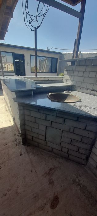 Столешницы, из гранита и мрамора  барные стойки