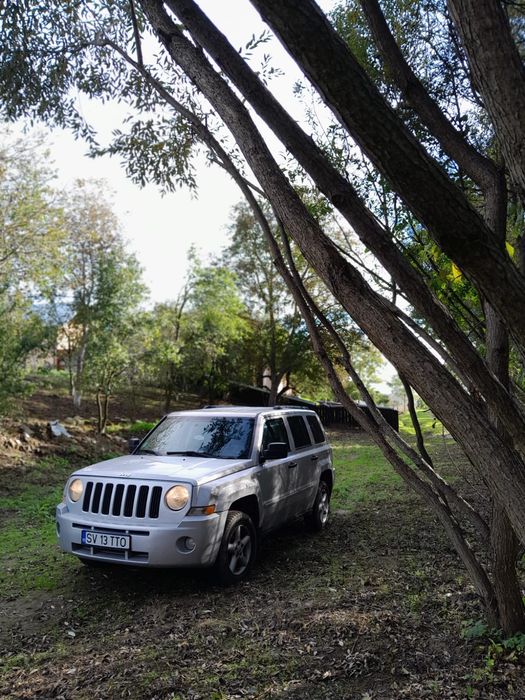 Vând Jeep Patriot