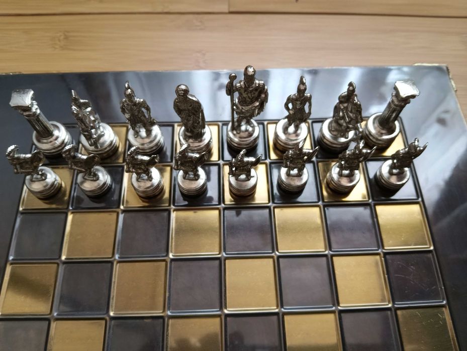 Sah Manopoulos de lux cu piese metalice