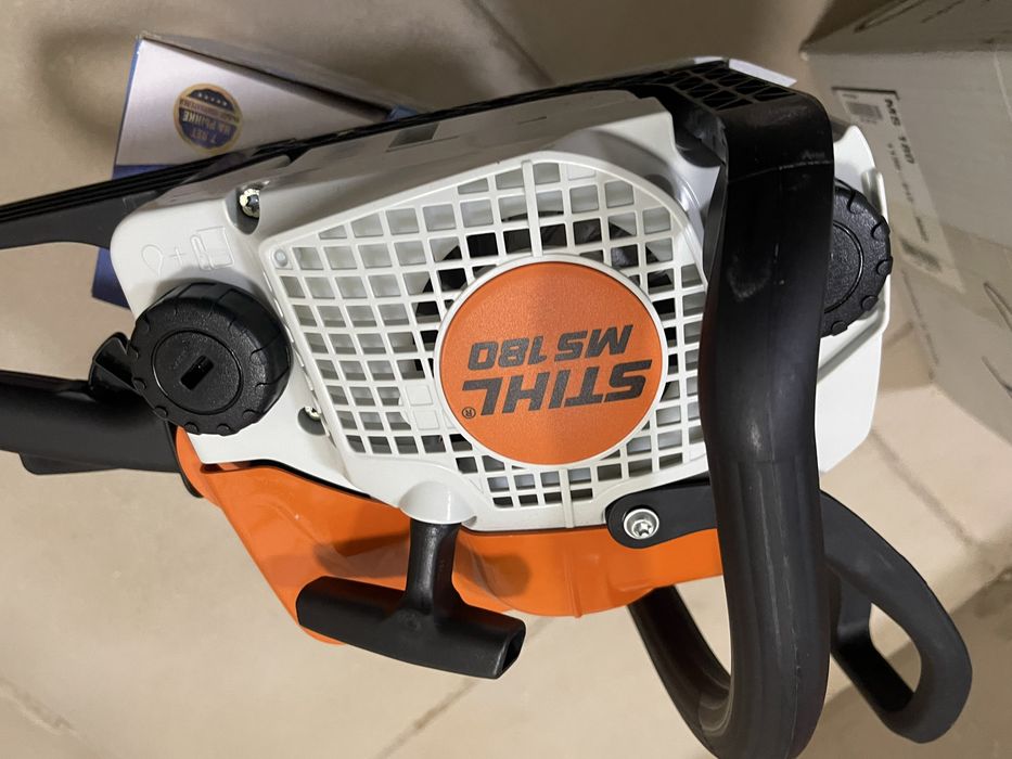 Продам бензопилу  STIHL MS180