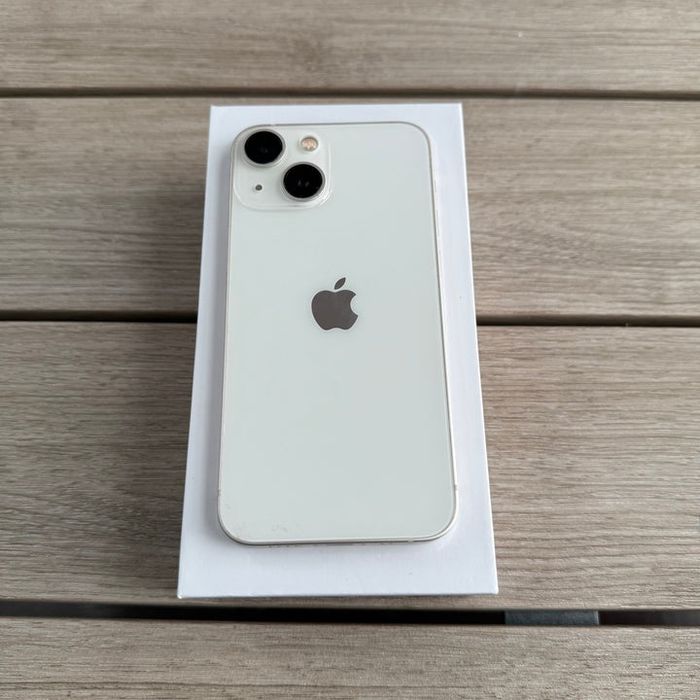 iPhone 13 mini - 256 gb + зарядно, като нов