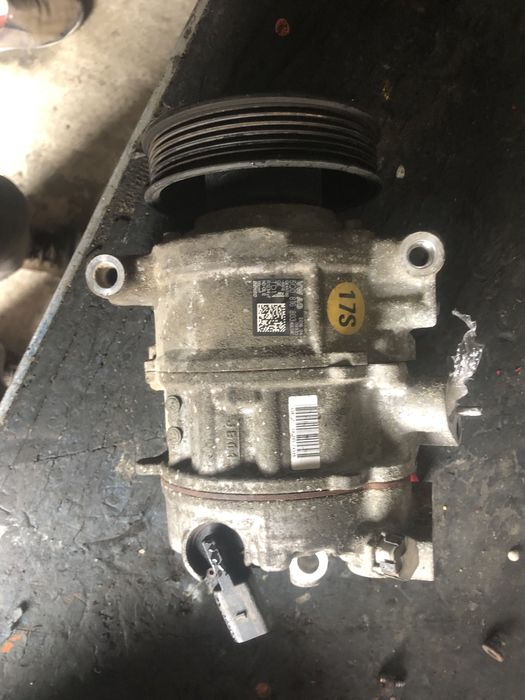 Turbina turbosuflanta Vw Passag B8 Skoda superb 2.0 tdi 110 kw 150 cp CRL CRLB TURBOCOMPRESOR actuator