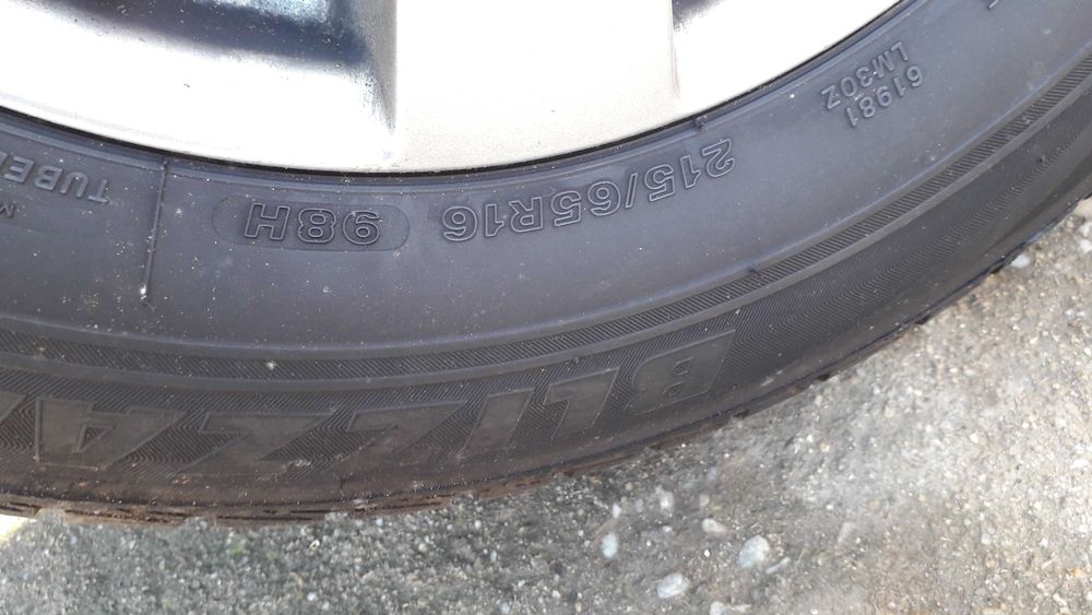 Roti/jante R16, anvelope iarna Bridgestone 215/65/98H, 5×100, 2018