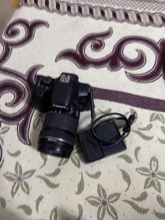 canon 850D обектив 18-135
