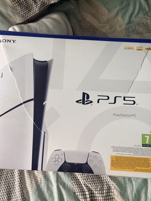 Продавам PlayStation 5 чисто нов