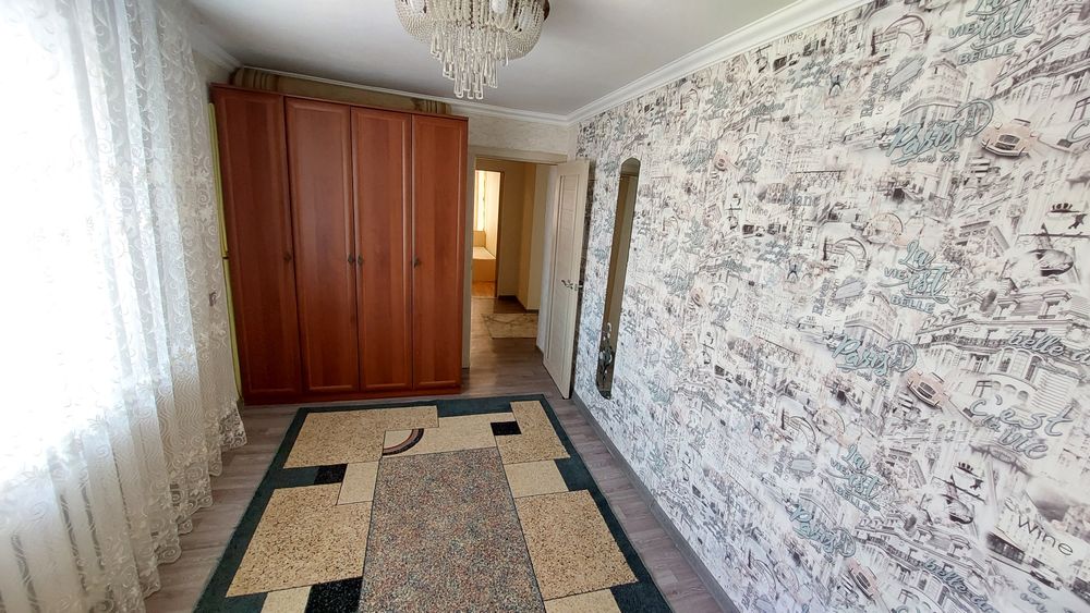 Продам 3ком. самый центр ЦУМ МАРТ