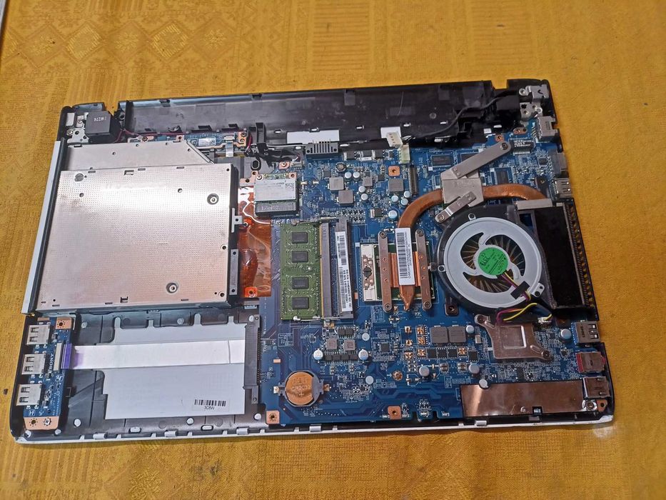 Elemente Sony Vaio SVE151 SVE151G13M SVE151J1EB SVE151J11M SVE151D11