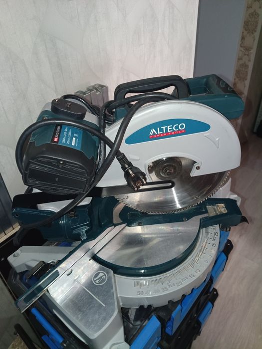 Торцовочная пила Alteco