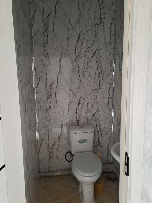 Yangihayot 2-metro bekat oldida gishli dom