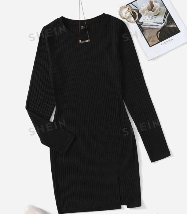 Малка черна рокля