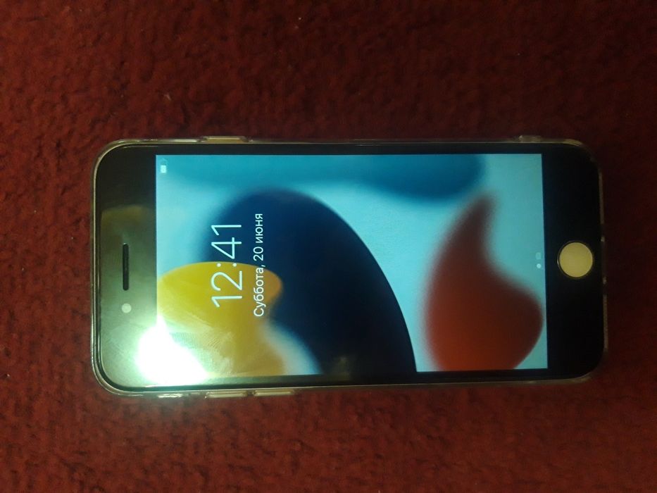 Iphone 7        .