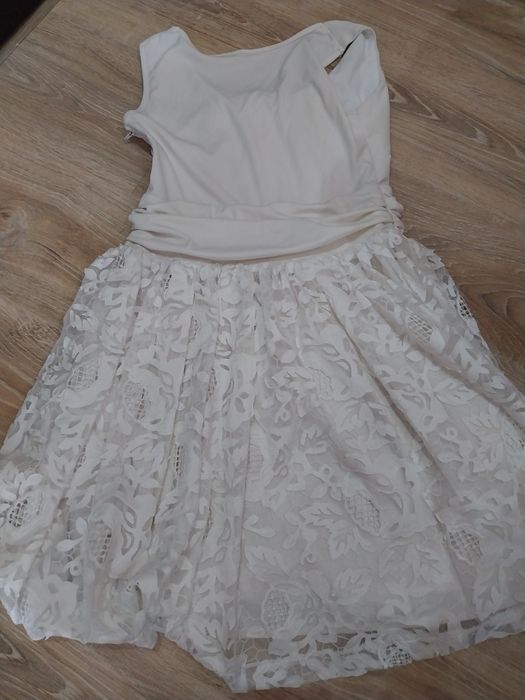 Дамска рокля на Lucy