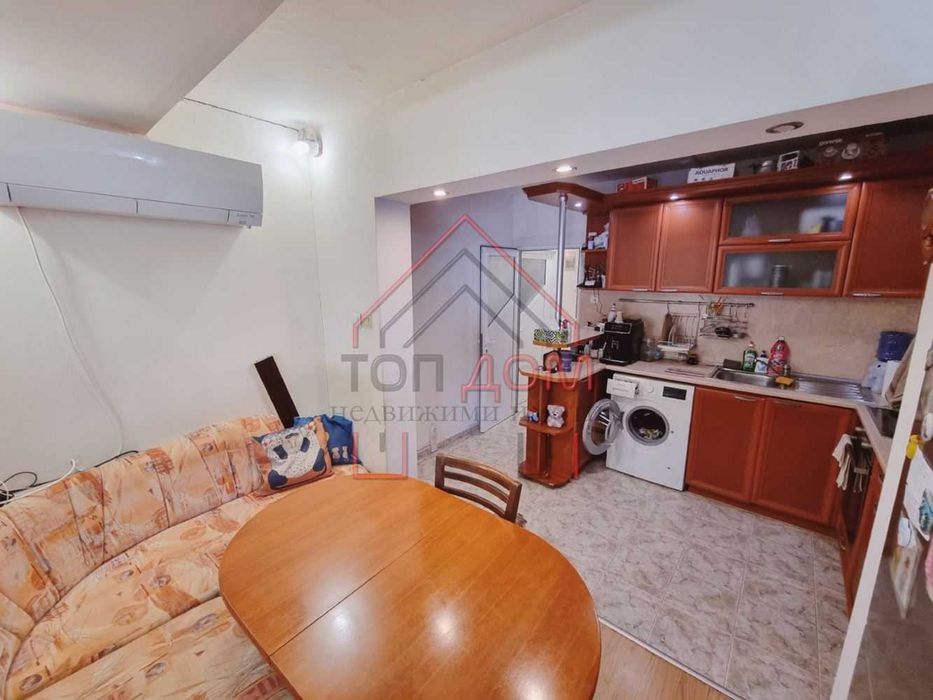 Продава се Тристаен апартамент в Варна, Цветен квартал - 61 кв.м за 1722 €/кв.м - Снимка #4