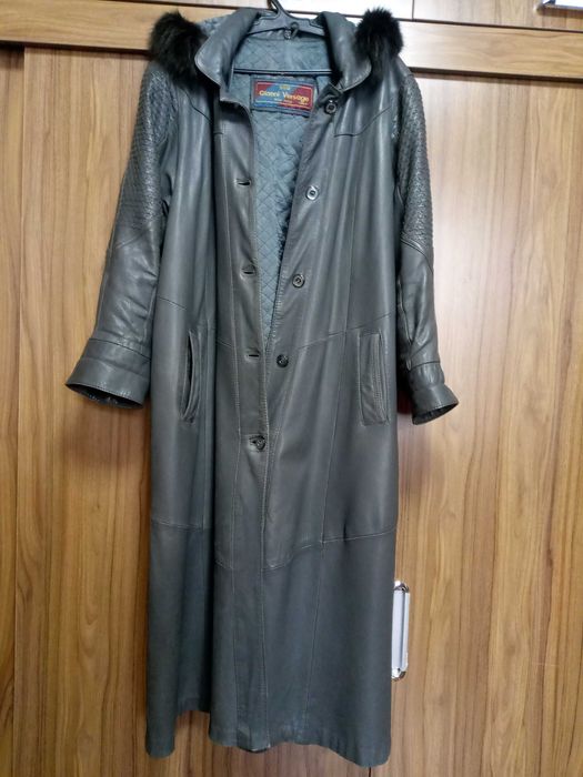 Barcha sezonga Italy plash palto koja 50-52 razmer 100ming+tufli BEPUL