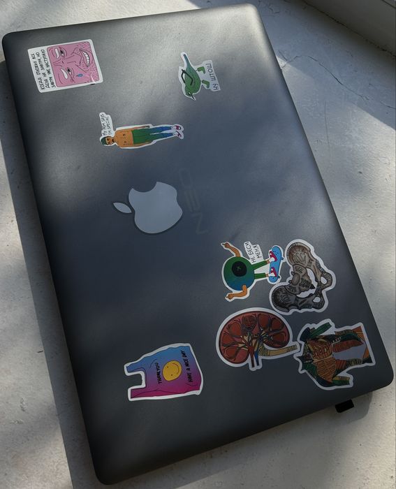 Продаю Ноутбук NEO 15U