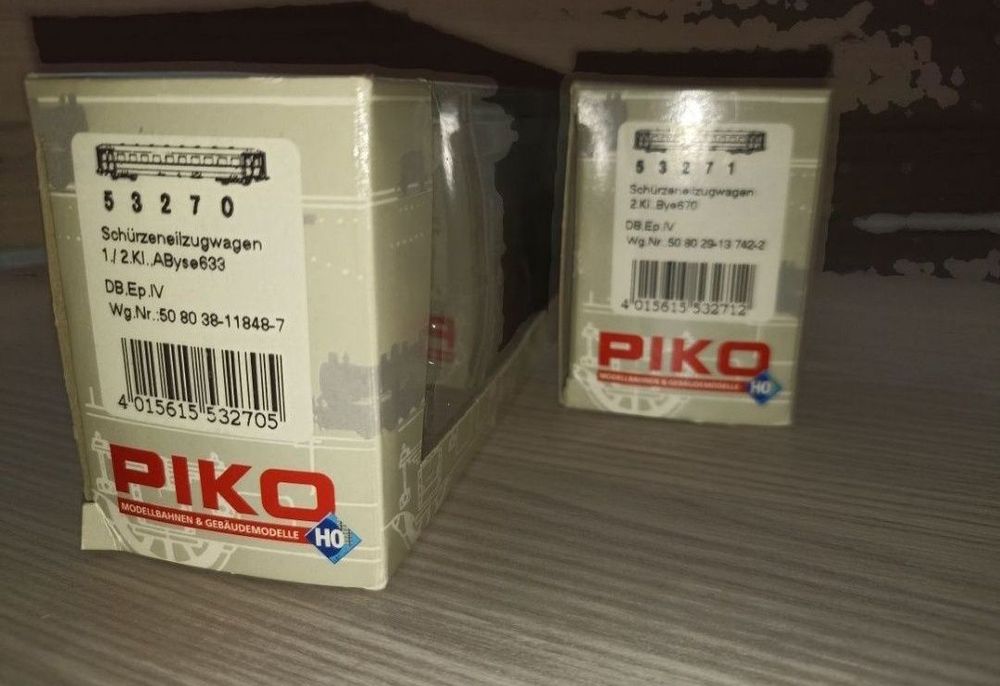 Piko vagoane de călători scara H0 
Roti metalice izolate 
Epoca IV
Pre