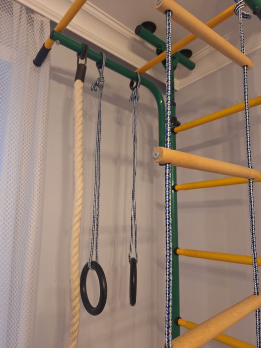 Продам шведскую стенку