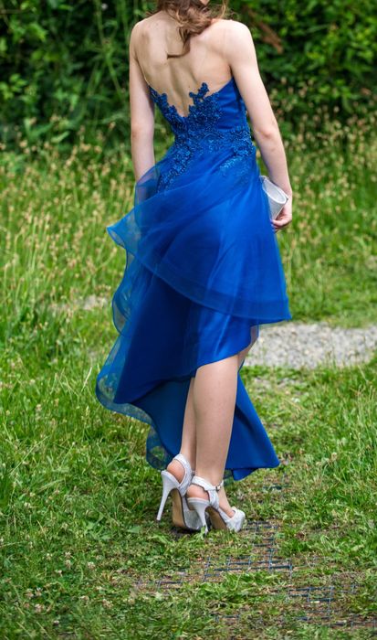 Бална рокля, включени токчета и бижу в комплекта